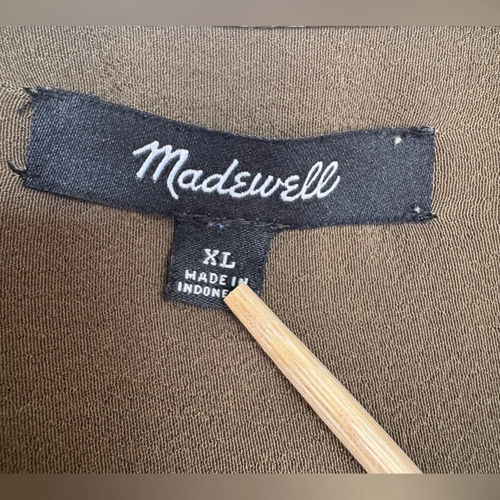 EUC MADEWELL Central Drapey Button Up Blouse Shirt, Olive Green, Size XL 💚 - Picture 5 of 10